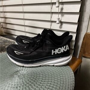 HOKA Clifton 9 Women’s Running Shoes 👟